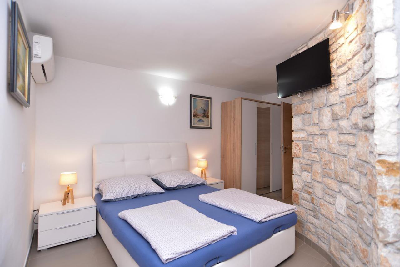 Apartments Volf 1405 Peroj Extérieur photo