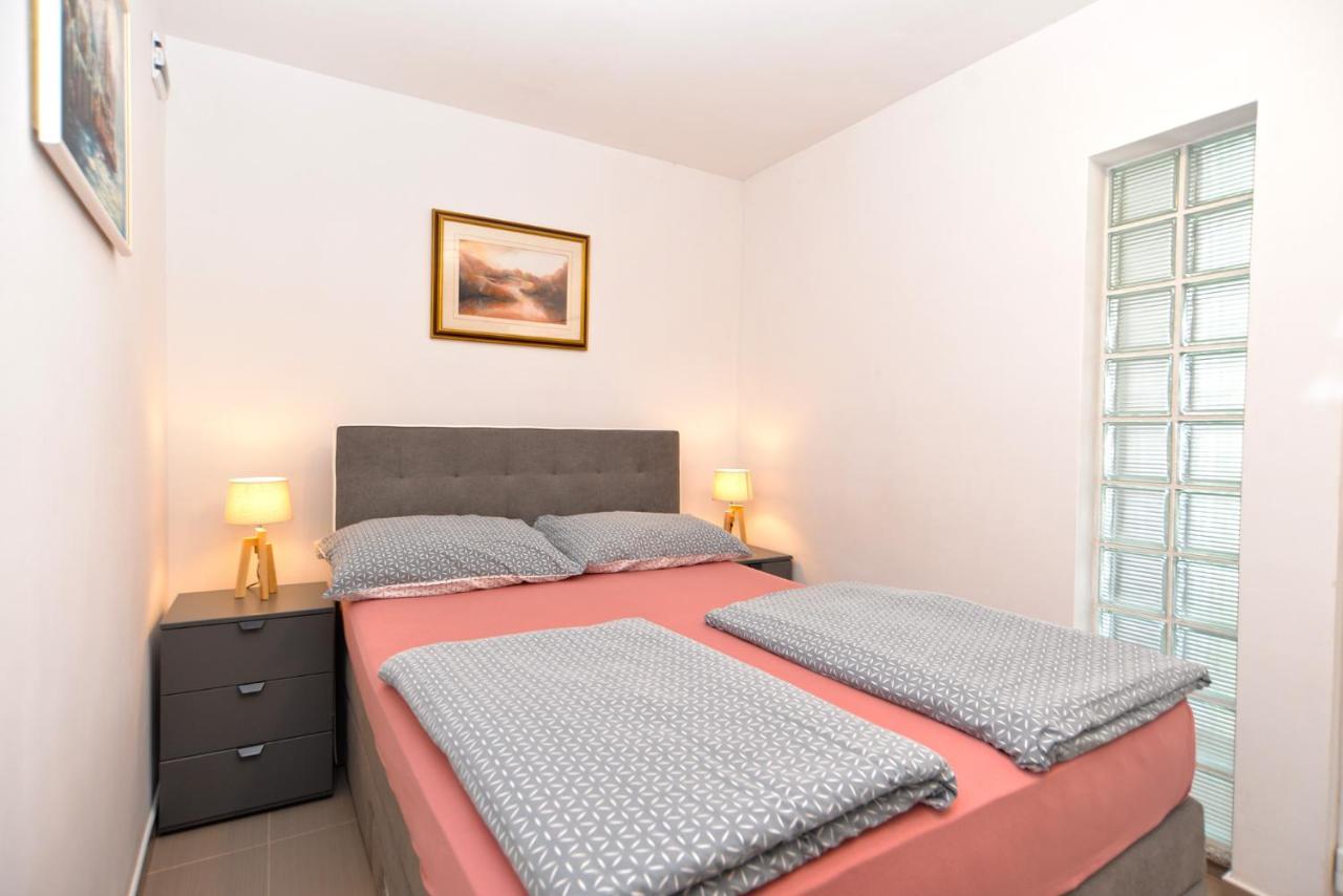 Apartments Volf 1405 Peroj Extérieur photo